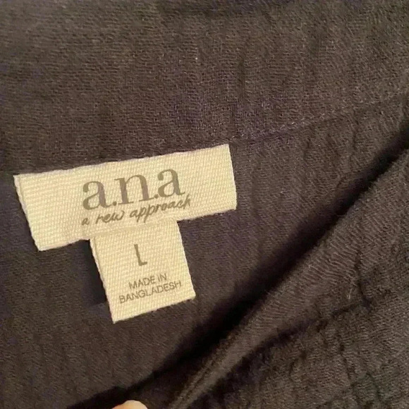 Womens large A.n.a top - Picture 2 of 2